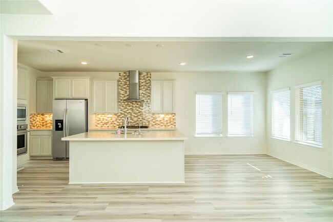 Building Photo - 3618 Windward Canyon Dr