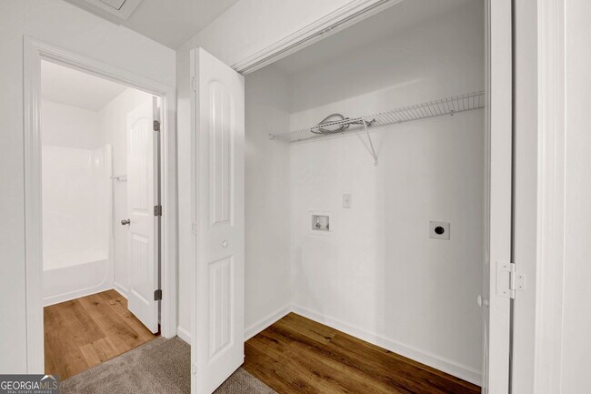 Building Photo - 315 Alcovy Way