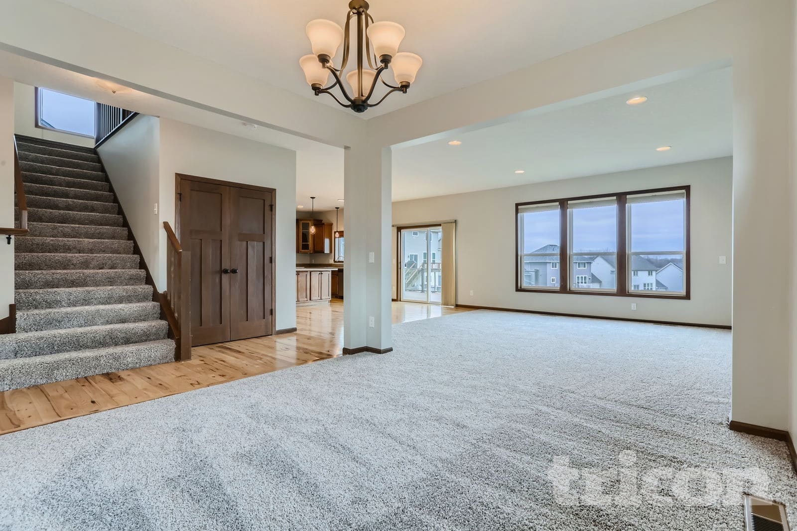 Building Photo - 1133 Rosemary Ln