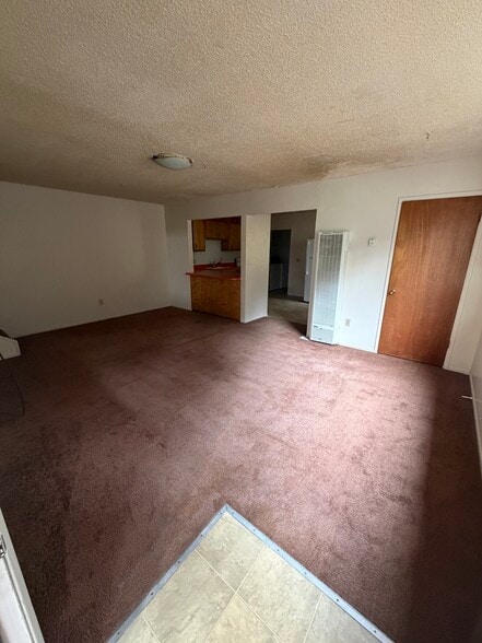 Building Photo - 1015 Glen Rd