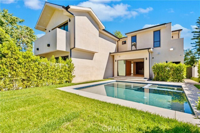 Building Photo - 5935 Yarmouth Ave