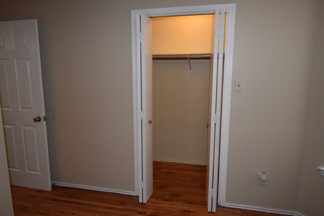 Building Photo - Four Plex