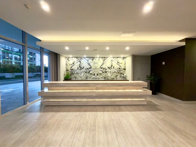 Building Photo - 488 NE 18th St