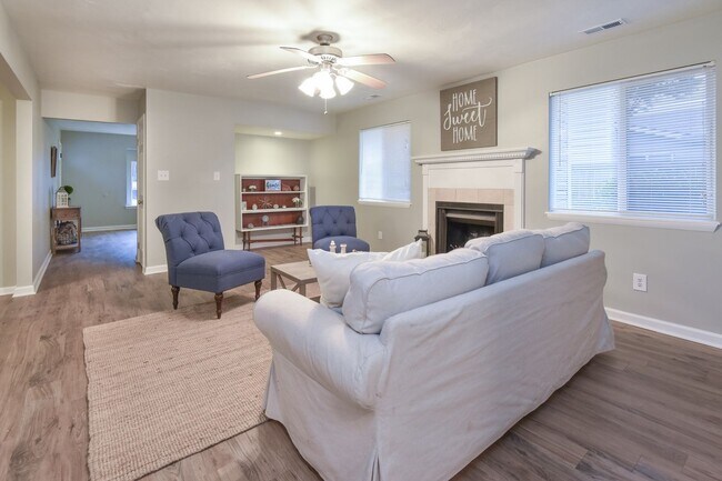Building Photo - Completely Updated & Ready NOW!! 1-Car Attached Garage! Pet Friendly!