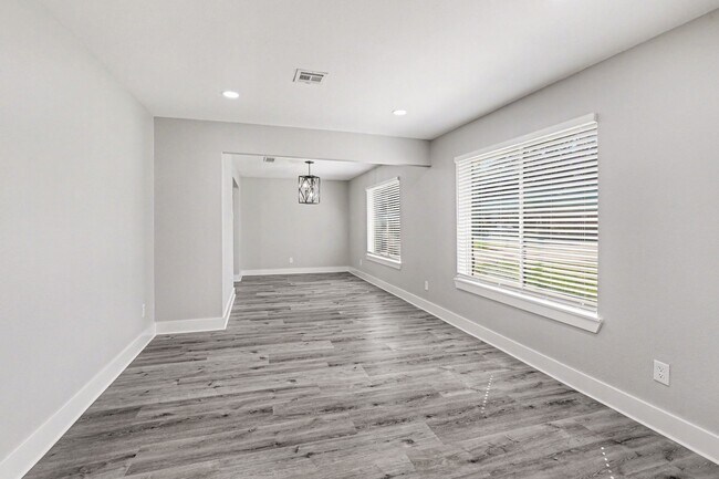 Building Photo - 10606 Hemwick Dr