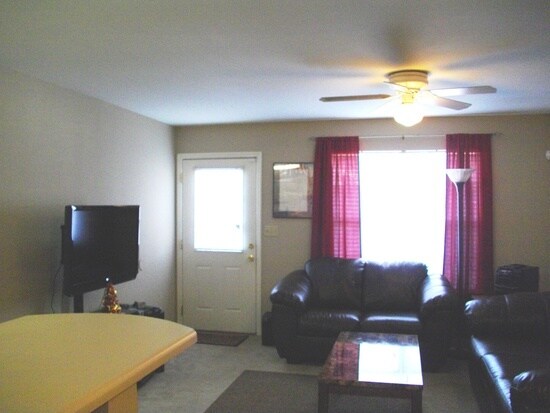 Building Photo - 2681 Tess Cir