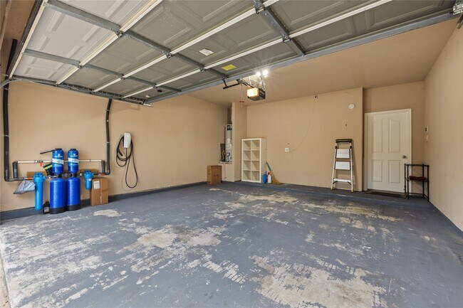 Building Photo - 9906 Taylor Springs Ln