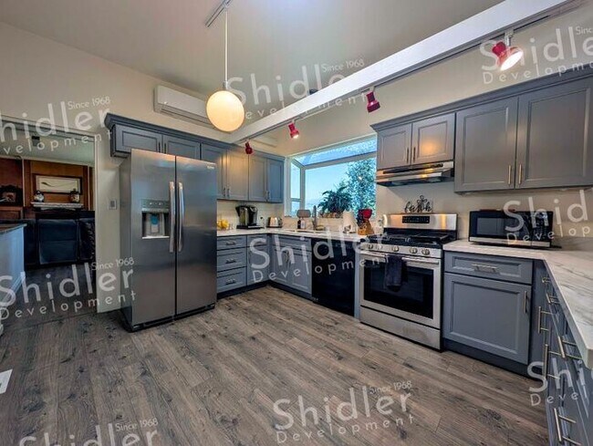 Building Photo - The Bridge House - 2 Bed 1 Bath with Uncompromising Views