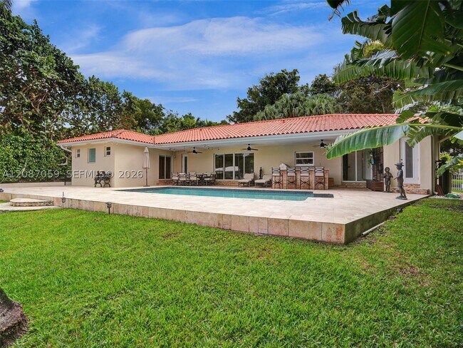 Building Photo - 1541 Tagus Ave