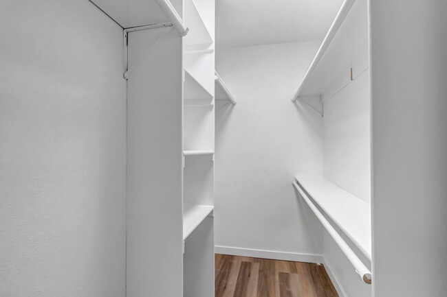 Building Photo - Remodeled 1 bed 1 bath condo for rent at V...