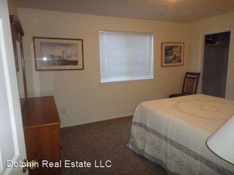 Building Photo - 3 br, 3 bath House - 616 NW 9th St.