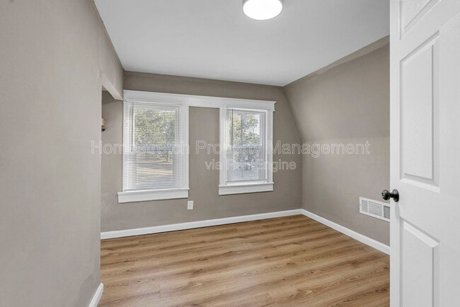 Building Photo - 7021 Robbins Ave