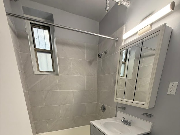 Building Photo - 68 Elmwood Ave