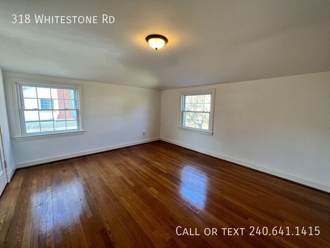 Building Photo - 318 Whitestone Rd