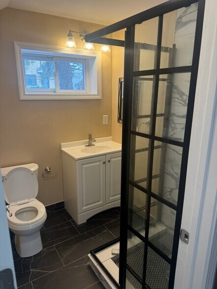 Bathroom - 7 Williston Rd