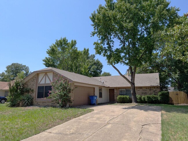 Building Photo - 602 Heritage Hill Dr