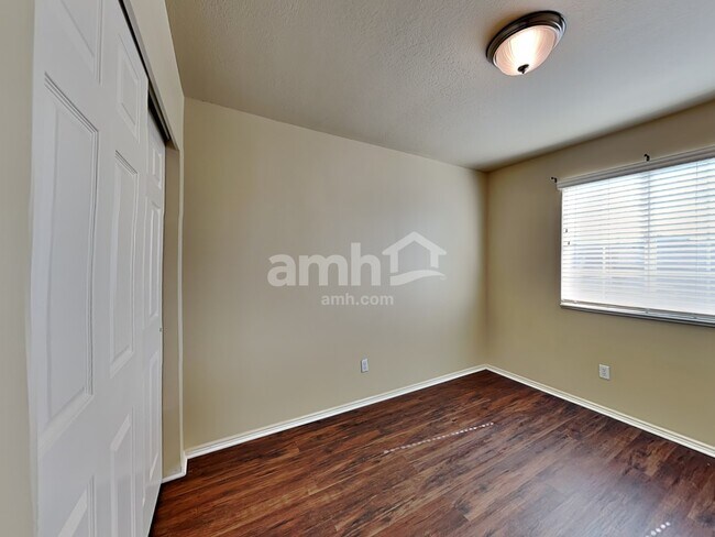 Building Photo - 643 N 1725 W