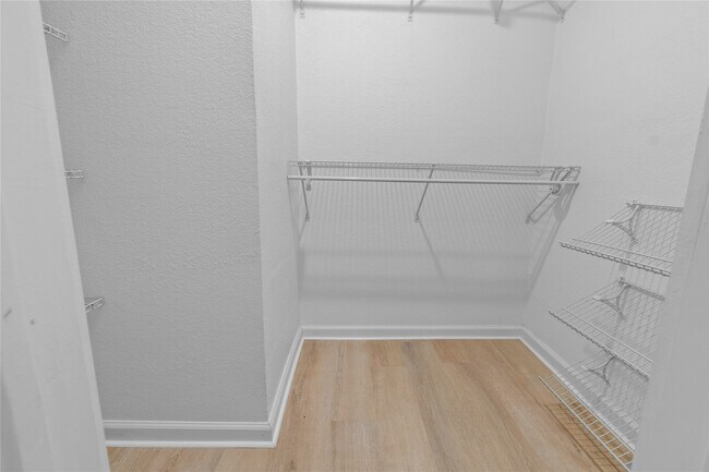 Building Photo - 12214 Braewick Dr