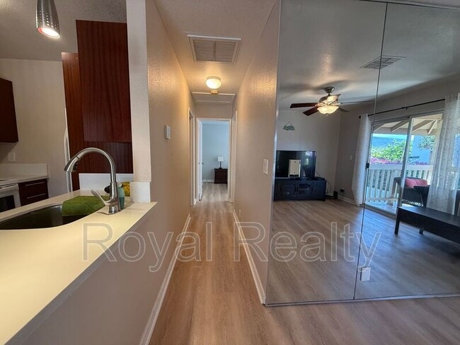 Building Photo - 480 Kenolio Rd