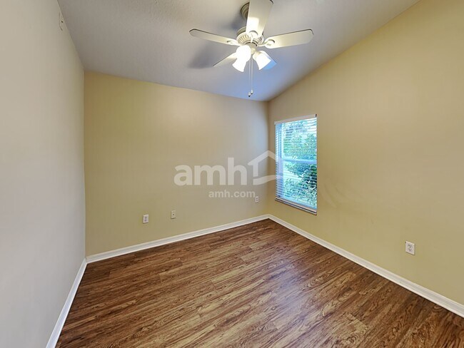 Building Photo - 15452 Osprey Glen Dr