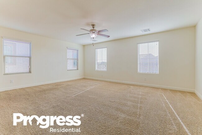 Building Photo - 5534 E Jaeger St