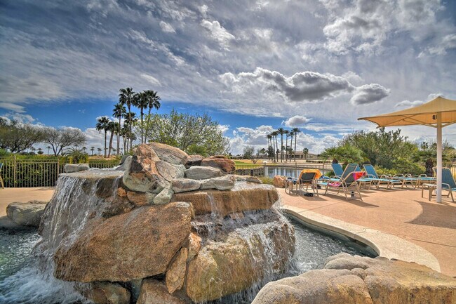 Building Photo - 15992 W Indigo Ln