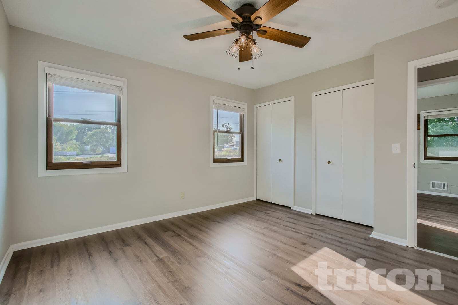 Building Photo - 1916 Lamplight Dr