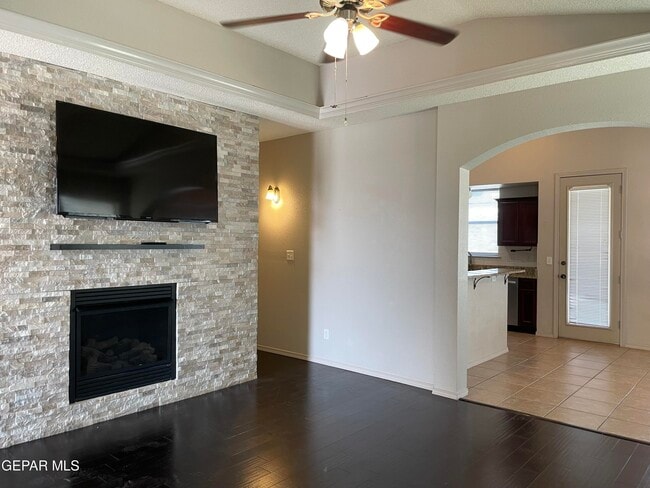 Building Photo - 11249 Duster Dr