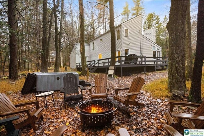 Building Photo - 421 King Arthur Rd