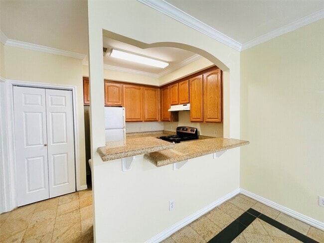 Building Photo - 9400 Bellaire Blvd