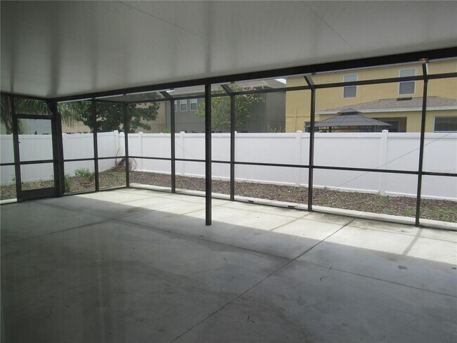 Building Photo - 2822 Maple Brook Loop