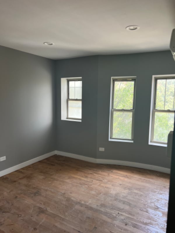 Building Photo - 4400 S Drexel Blvd