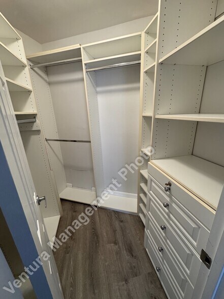 Building Photo - 2901 Peninsula Rd