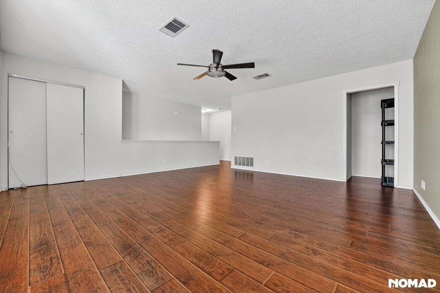 Building Photo - 4504 Moose Dr