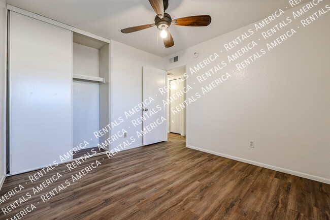 Building Photo - 14838 N 24th Dr