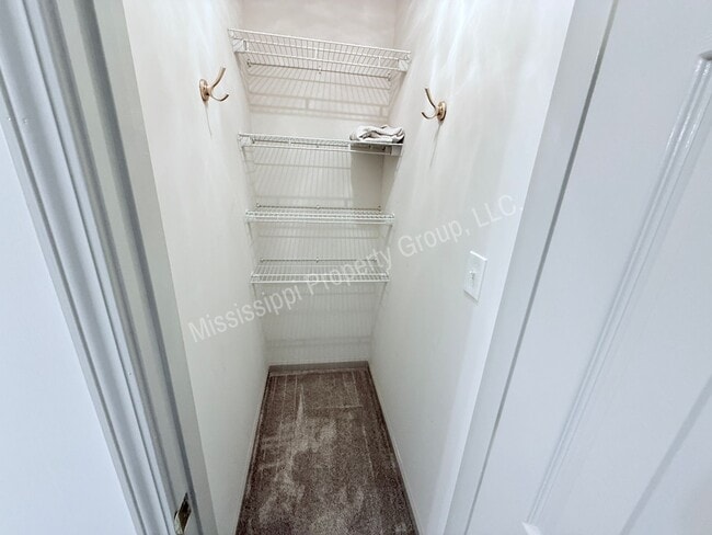 Building Photo - 3BR/2BA Home For Rent