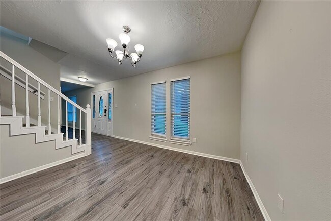 Building Photo - 15318 Sterling Lake Dr