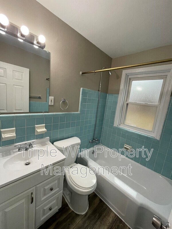 Building Photo - 13 St Genevieve Ct