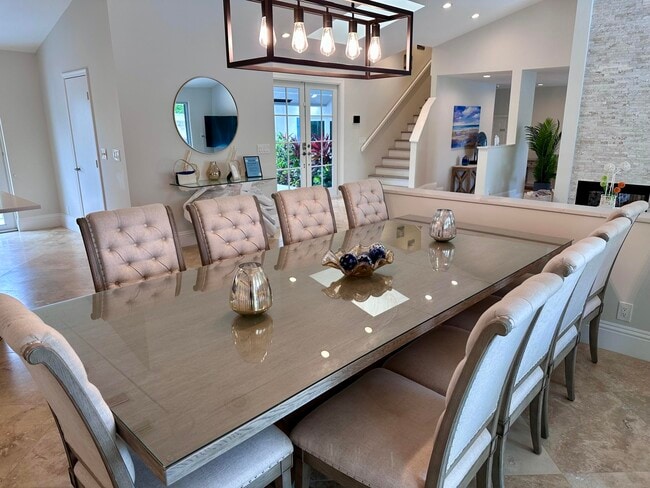 Building Photo - 3001 Jasmine Ct