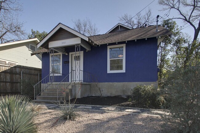 Building Photo - 2913 Rio Grande St