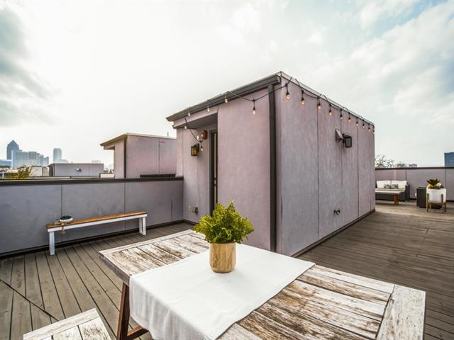 Building Photo - 3816 Roseland Ave