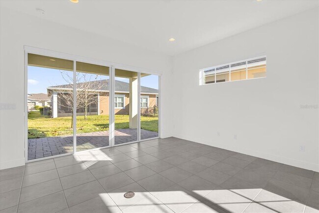 Building Photo - 2360 Datura Lp