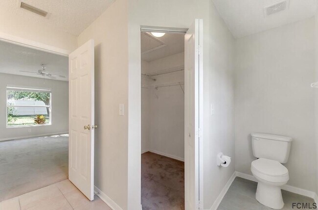 Building Photo - 3 Bedroom 2 Bath Single Family Home on a Cul-de-sac