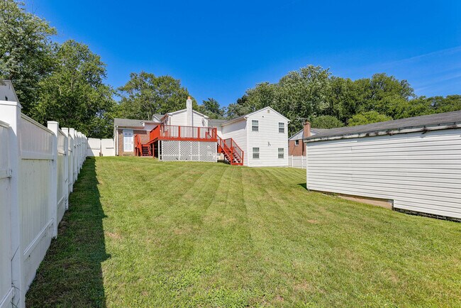 Building Photo - 3912 Bishopmill Dr
