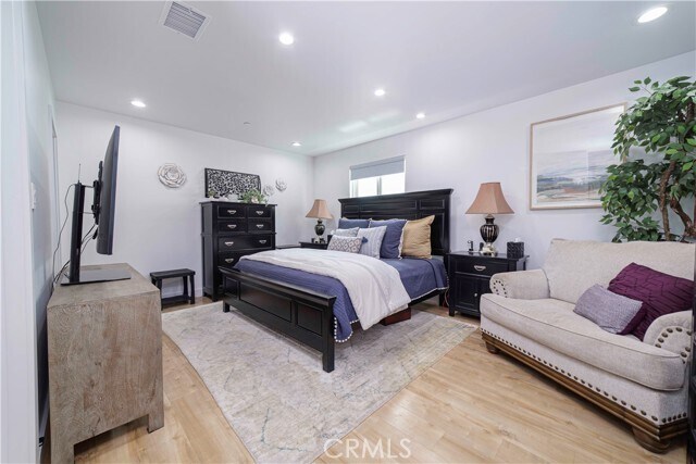 Building Photo - 3457 W 75th St