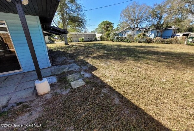 Building Photo - 1525 Cambridge Dr