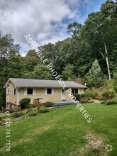 Building Photo - 20 Mountain Dr