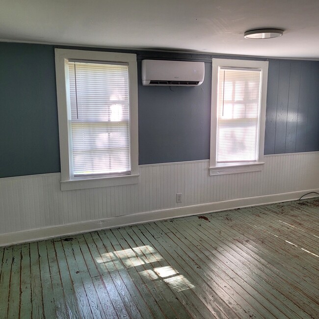 Building Photo - 4510 Hwy Ave