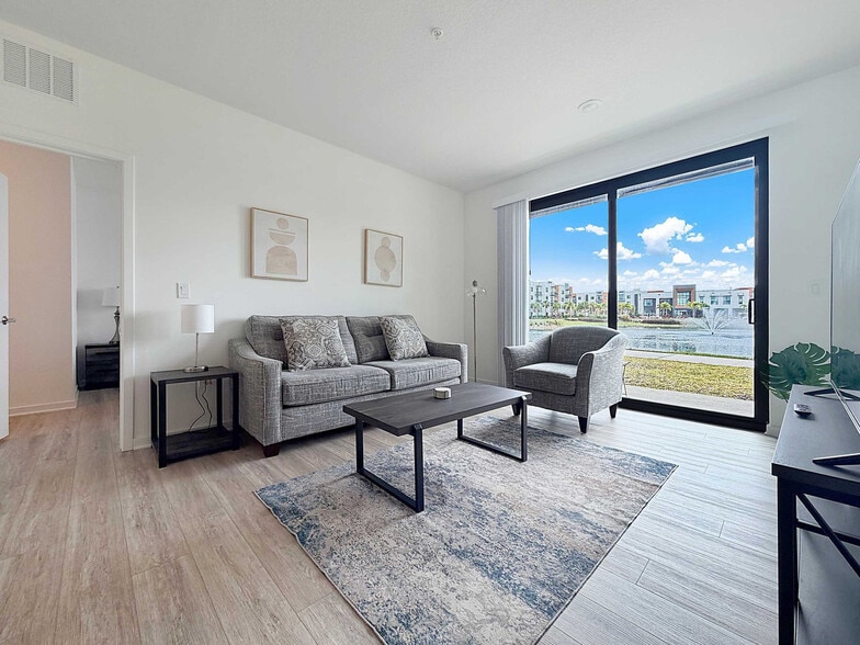 Building Photo - 12122 54th Dr E