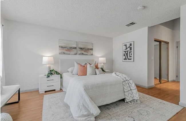 Building Photo - Newly Renovated 3 Bed / 3 Bath Home in Ardenwood – Top-Rated Schools!